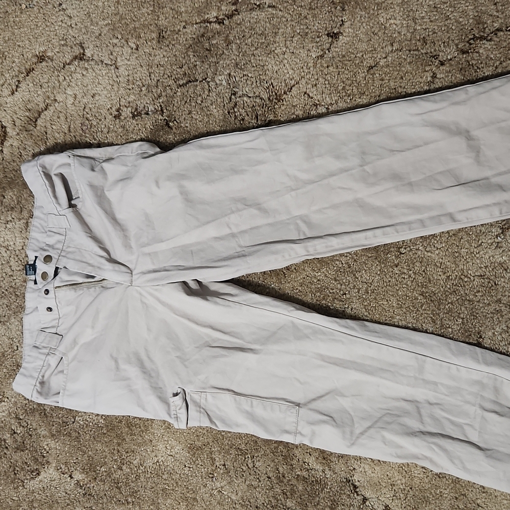 Low waisted khaki paints